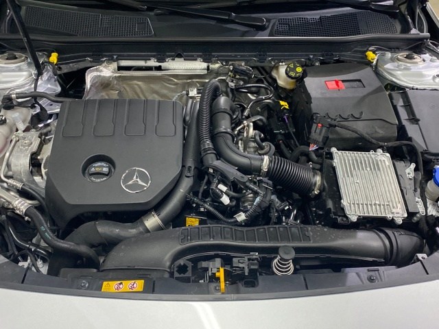 MERCEDES-BENZ Clase A 200 AMG Line (EURO 6d) en Adarsa Oviedo - Foto 16